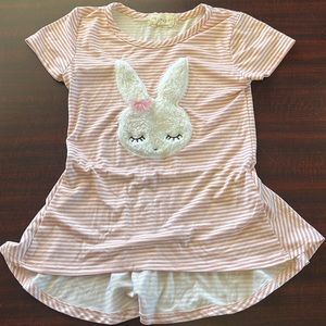 Cute bunny t shirt size 7